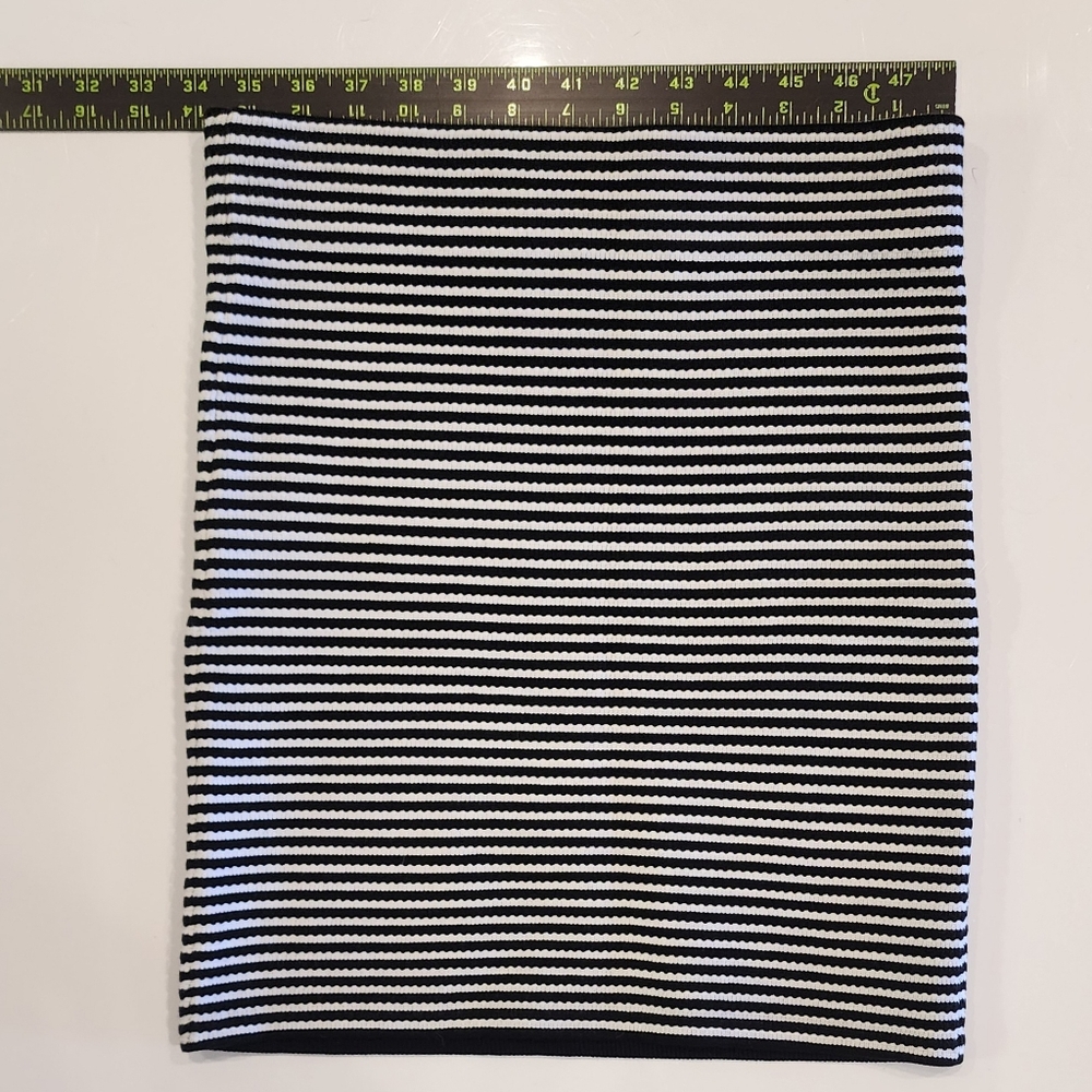 Theory Black & White Striped Knit Pencil Skirt | Women's Small Vintage Y2K